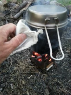 Bushcraft Essentials Bushbox Titanium Outdoor Pocket Stove -Professional Outdoor Equipment Store 20150920 190829