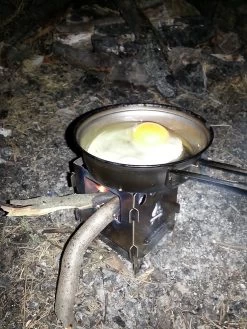 Bushcraft Essentials Bushbox Titanium Outdoor Pocket Stove -Professional Outdoor Equipment Store 20150920 192407