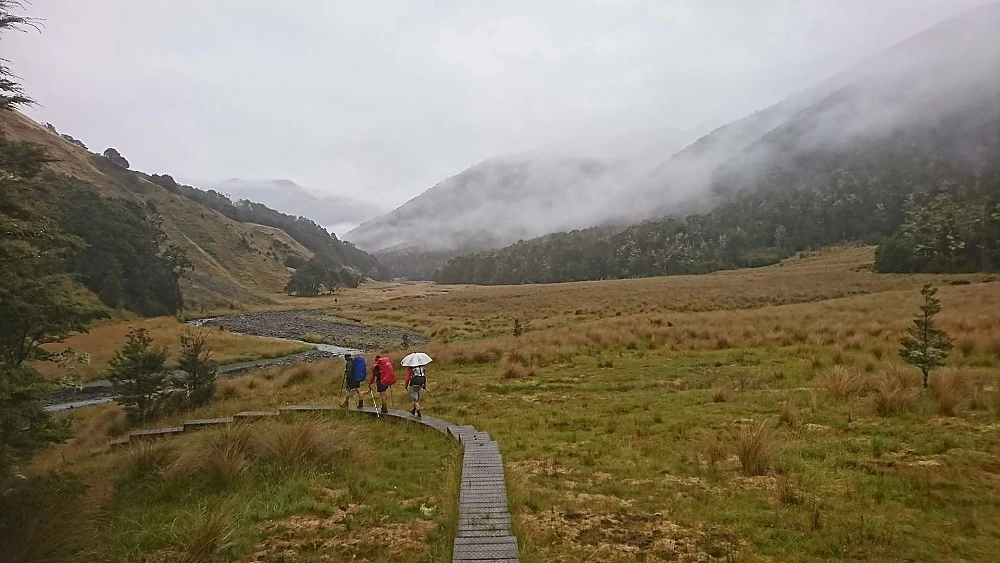 Hyperlite Mountain Gear 2400 Southwest 19 Hyperlite Mountain Gear 2400 Southwest - Image 19