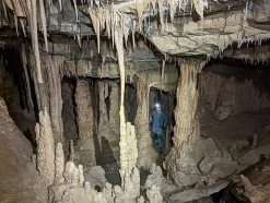 Fenix HM60R -Professional Outdoor Equipment Store 2022 02 Cedar Ridge Crystal