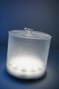 MPowerd Luci Base Light 17 MPowerd Luci Base Light -Professional Outdoor Equipment Store DSC03042