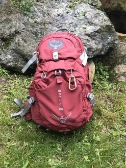 Osprey Manta AG 28 -Professional Outdoor Equipment Store IMG 0987