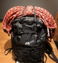 Mountain Equipment Kaniq 33 -Professional Outdoor Equipment Store IMG 0995