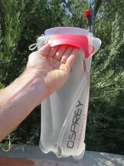 Osprey Hydraulics LT 2.5L Reservoir -Professional Outdoor Equipment Store IMG 7047