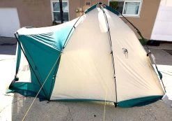Walrus Cascade Condo -Professional Outdoor Equipment Store walrus alley side DSC06349